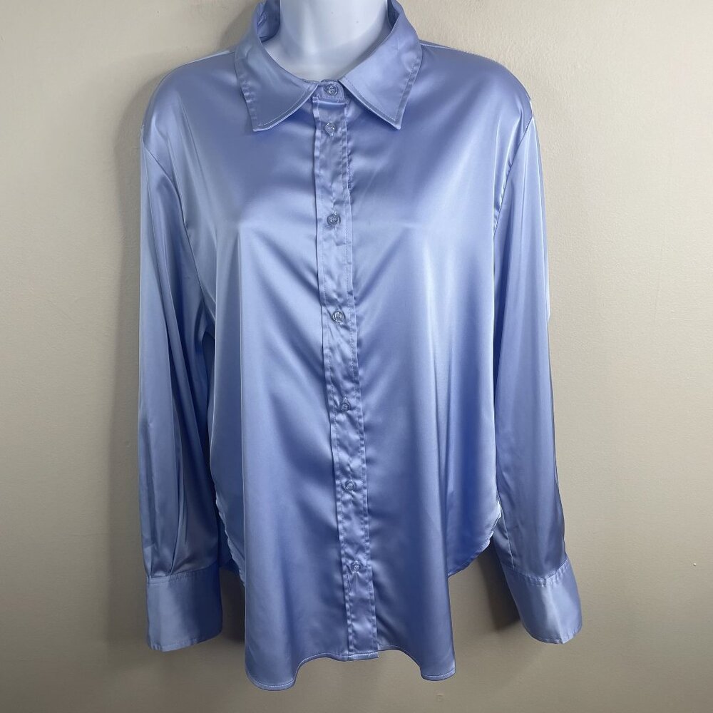 Boutique Silky Satin Top Womens Medium‎ Blue Career Night Out Feminine Elegant